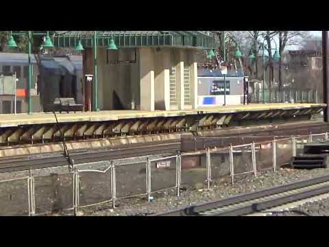 NJ Transit Train Action at Rahway Station