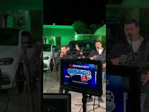 Grupo Arriesgado Ft Titanes De Durango ● El Enamorado