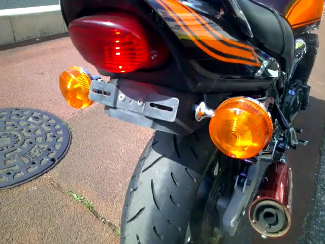 NO.4466　イナズマ４００　油冷４サイクル４気筒４００ｃｃ　ＷＲ’Ｓマフラー　フェンダーレス　カスタムウインカー　ガンメタリック　 ☆彡 イナズマ400】間違いなく名車と言える、スズキが産んだ油冷ネイキッド