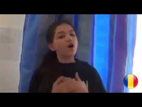 Ingrid Maria Boengiu  Ce frumos😯👌 👏🎤Cate griji are o mama  2016