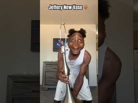 Look at my NEW VASE CHAT 💬 😃🏺 #jeffy #sml #vase #baldi #trending #viral #funny #skit #fyp #sad