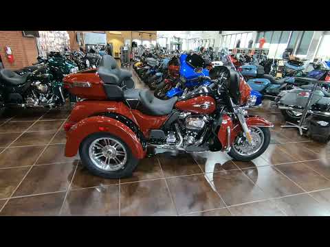 2024 Harley-Davidson Tri Glide Ultra Trike FLHTCUTG