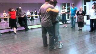 Sasha Terlezkyi y Dana Frigoli. Class. (White tango festival 2011)