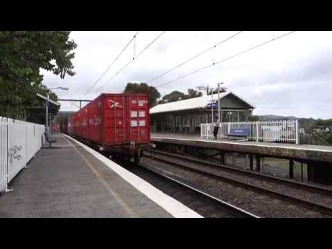 8153 / BL33 with 1421 at Point Clare - 21/3/15