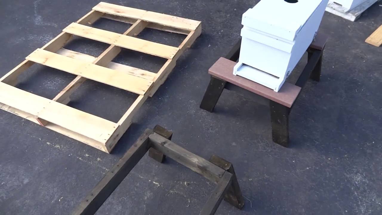 Free Lumber = Hive Stand