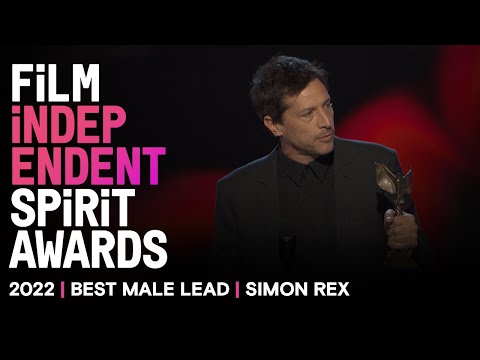 Thumbnail of the video: SIMON REX wins BEST MALE LEAD at the 2022 Spirit Awards.