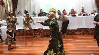 Birthday girl&#39;s Siva Samoa [Loimata o le fiafia - Annie Grace]