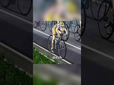 Using a drainage ditch just a few centimeters wide, the boy overtook 100 riders. #anime #shorts