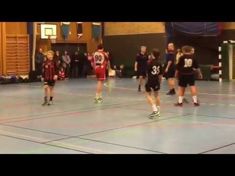 Hallbybollen 2015, B-semifinal, HKC P00 - HK Guldkroken, Matchresultat: 11 - 8
