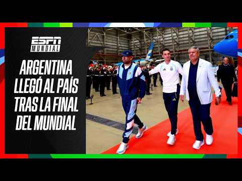 ARGENTINA FUE RECIBIDO POR LOS GRANADEROS EN SU LLEGADA AL PAÍS TRAS LA FINAL | #ESPNMundial
