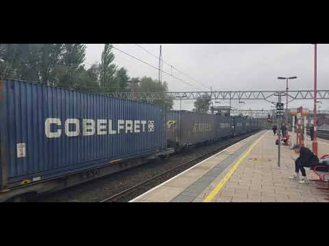 4S45 - DRS68s - 68018 and 68006 on today's 88 train to Mossend - DRS dispensing with the sparkies