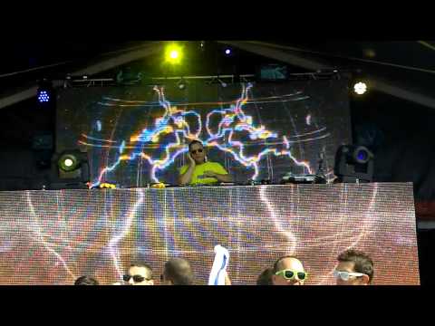 M.I.K.E. - Luminosity Beach Festival - Bloemendaal Holland - 8.18.13 - Part 2
