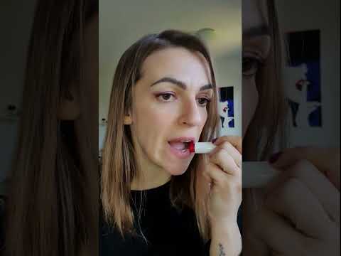 LABELLO STRAWBERRY SHINE #labello #short #shorts #shortvideo #labellostrawberry #shortsvideo