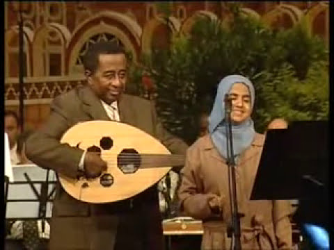 الفنانة  أمل الرياشي تغني مع الفنان عبدالرب أدريس.flv