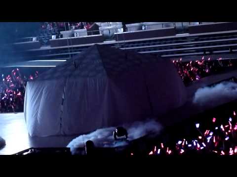 Intro +  Genie - SNSD Singapore Concert 9 Dec 2011
