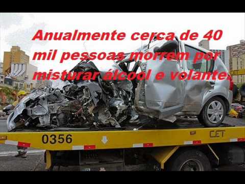 Padre e alcolizzati di figlio Al marito 24 anni bevono come