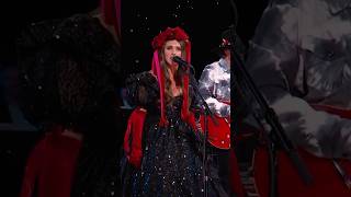Sierra Ferrell and Lukas Nelson Perform “It Must Have Been the Roses” at the MusiCares gala 🌹