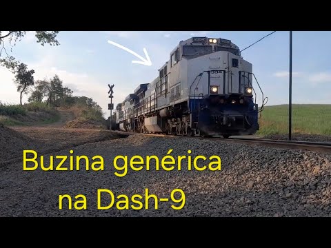 TREM RUMO COM DASH-9 RUMO EM RESERVA-Pr COM VAGÕES GRANELEIROS CARREGADOS NA MALHA SUL 