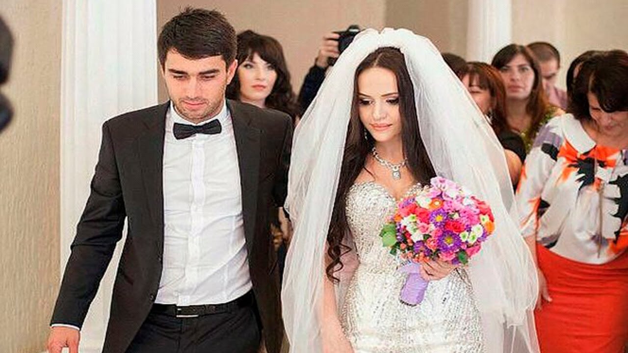 Женатый азербайджанец. Замуж за азербайджанца. Азербайджанец с русской девушкой. Свадьба армянина и русской. Свадьба русской и азербайджанца.