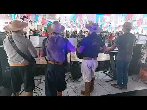 caixão de prata (olivia Osório) mesmo com meu pé quebrado agente toca com muito amor um abraço