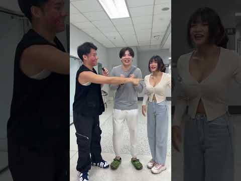 แกล้งคนแนะนำตัวแบบดีใจ