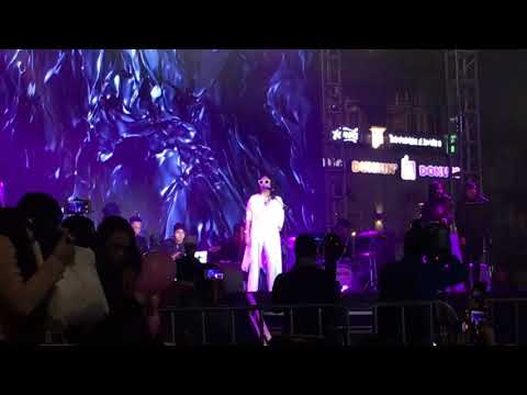 Cô ấy là ai - Mỹ Tâm