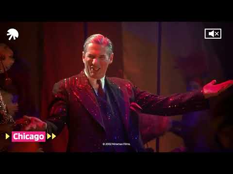 Richard Gere is singing the 'Razzle Dazzle' lyrics in the music video.