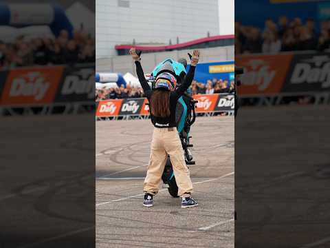 My bike just loves being vertical ? 🏍️↕️🔥