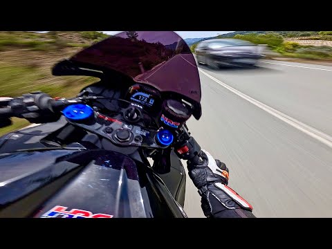 Honda Cbr 600rr… an absolute screamer!!!