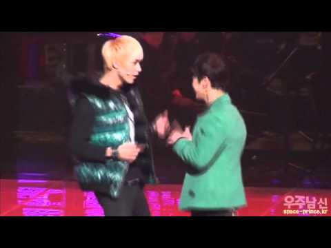 [FANCAM] 101214 KiWoon - Beautiful @ Opεη C0ηceяT #4