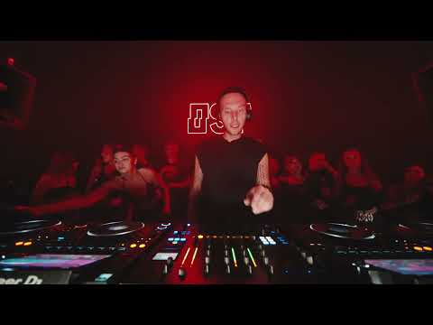 Broken Robot / Golpe and CUBBO