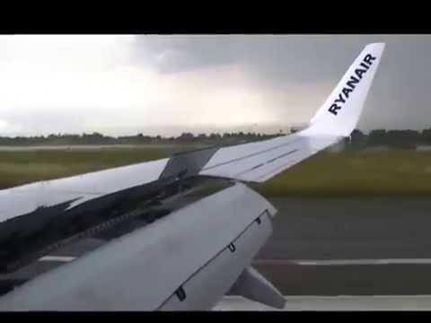 Start und Landung (departure and landing) von Lübeck nach Pisa mit Ryanair 03/06/2013