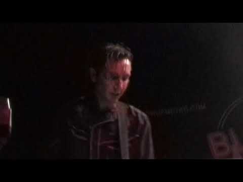 Serafin at Metro Club 2006   Snake