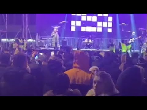 WHISTLES, SHOUTS AND BALLS: WHAT HAPPENED AT ANA BEKUTA'S PERFORMANCE