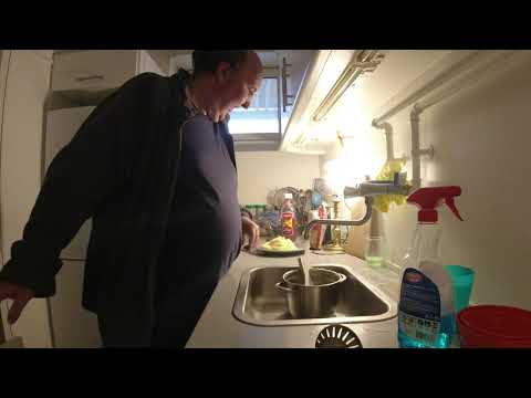 MongoTV_5983 - Min Aftensmad - DANISH MUKBANG - Del 1 - PØLSER Med KARTOFFELMOS