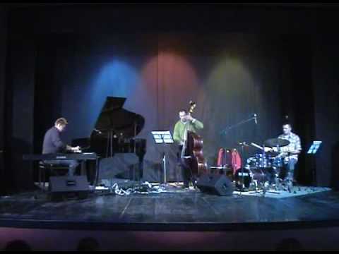 Vladan Mijatovic TRIO - Plays Be Bop - Celia 2007.mp4