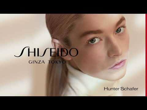„Shiseido Synchro Skin Radiant Lifting“ skystas makiažo pagrindas, 510 Suede SPF 30, 30 ml video