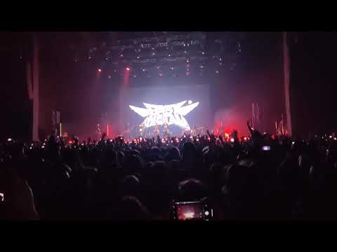 BABYMETAL - Megitsune (Live in Moscow, Russia 01.03.2020)