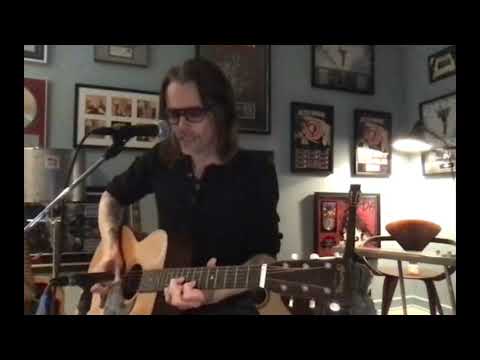 Myles Kennedy - Love Can Only Heal (Acoustic Live) (04/15/20)