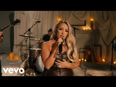 Priscilla Block - Couldn't Care Less (Live Performance)