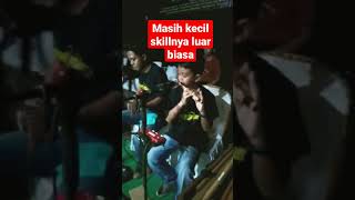 Download lagu Regy Pemain suling cilik #dangdut #sulingbambu #shorts mp3