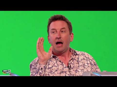 Schovával se Lee Mack v práci ve skříni?