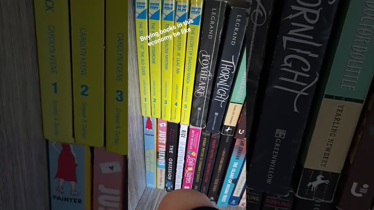 LOL#booktok #funnymemes #funny #betterthanthemovies #haleypham #bookreview #bookstagram #funnysounds