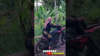 Download lagu Cewek cantik trabas lintasan terperangkap dalam lumpur One Day Trail #shorts @SBRC Chanel mp3 Download lagu Cewek cantik trabas lintasan terperangkap dalam lumpur One Day Trail #shorts @SBRC Chanel mp3