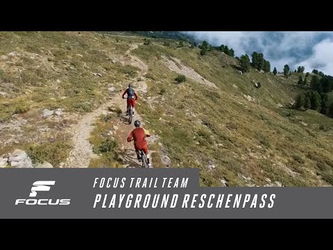 FOCUS Trail Team at playground Reschenpass