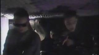 The Messerschmitt Twins . Feel . The Cellar 8 May 1992