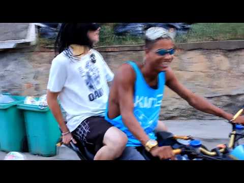 Chaparraus Nutrs -  Bonde Da Oakley (Videoclipe Oficial)