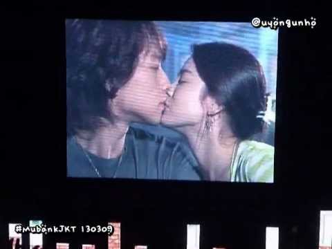 [Fancam] 130309 Soyu Sistar singing to I Think I Love You (Full House OST) - Music Bank in Jakarta