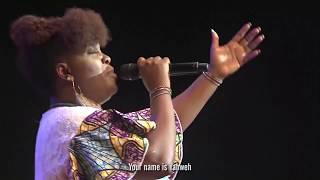 Glowreeyah Braimah singing Miracle Worker at Green Worship 1.0 (Official Video)