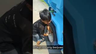 Download lagu Story' WA sedih versi sopir truk |perjuangan seorang sopir mp3 Download lagu Story' WA sedih versi sopir truk |perjuangan seorang sopir mp3